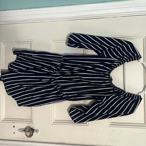 Romper/one piece. Size Medium. Good condition.